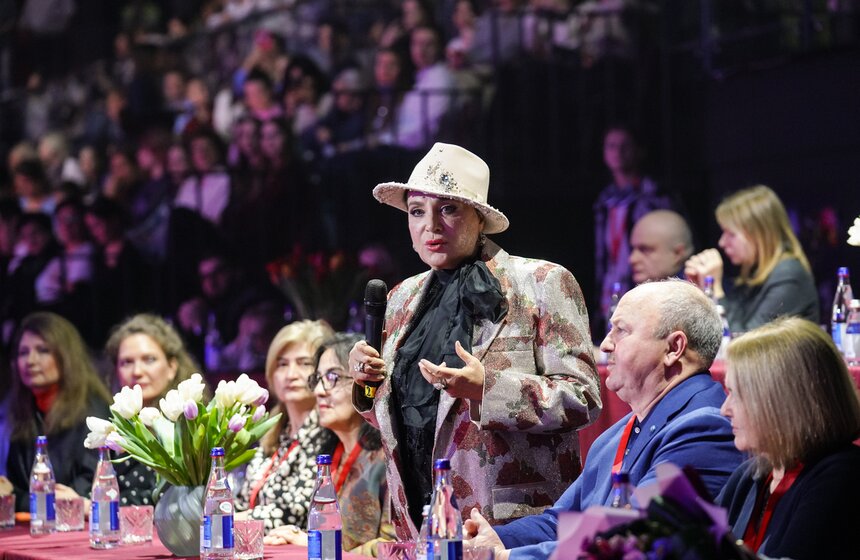 Премьера спектакля "Наваждение" состоялась во Дворце Ирины Винер 1 фото