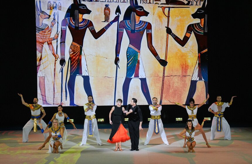 Премьера спектакля "Наваждение" состоялась во Дворце Ирины Винер 27 фото