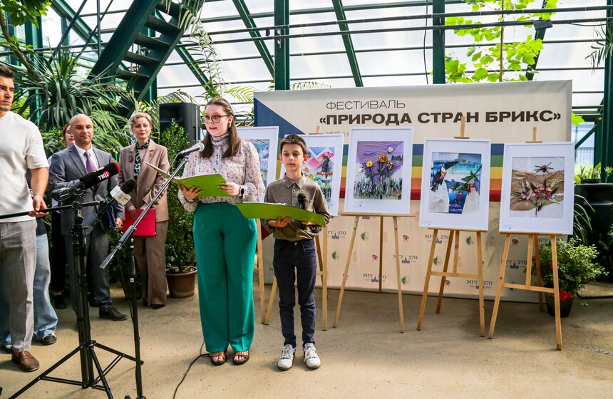 Фестиваль "Природа стран БРИКС" открылся в Аптекарском огороде 6 фото