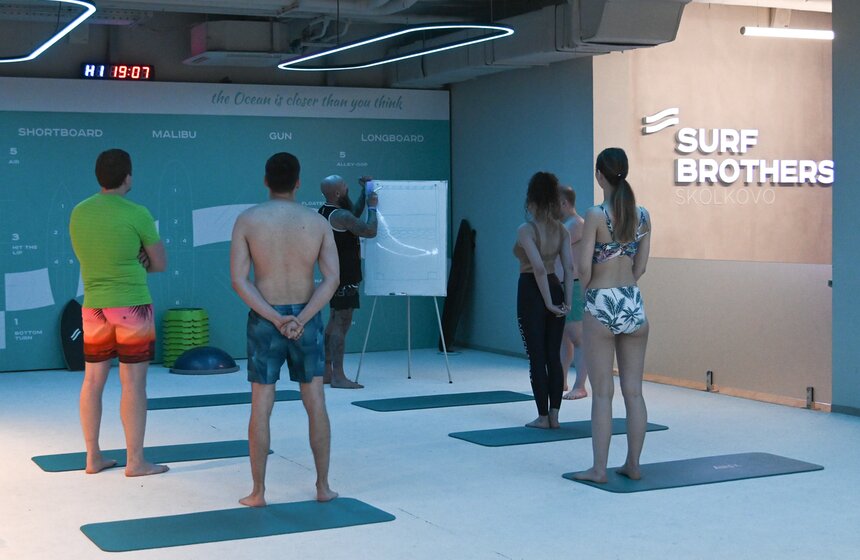 Акция "День без турникетов" прошла в серфинг-центре Surf Brothers 6 фото