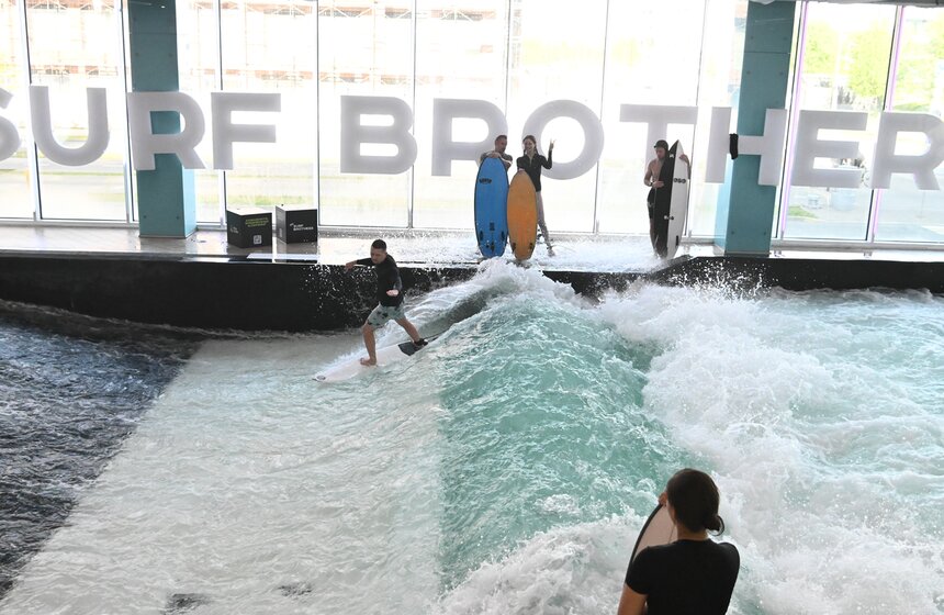 Акция "День без турникетов" прошла в серфинг-центре Surf Brothers 12 фото