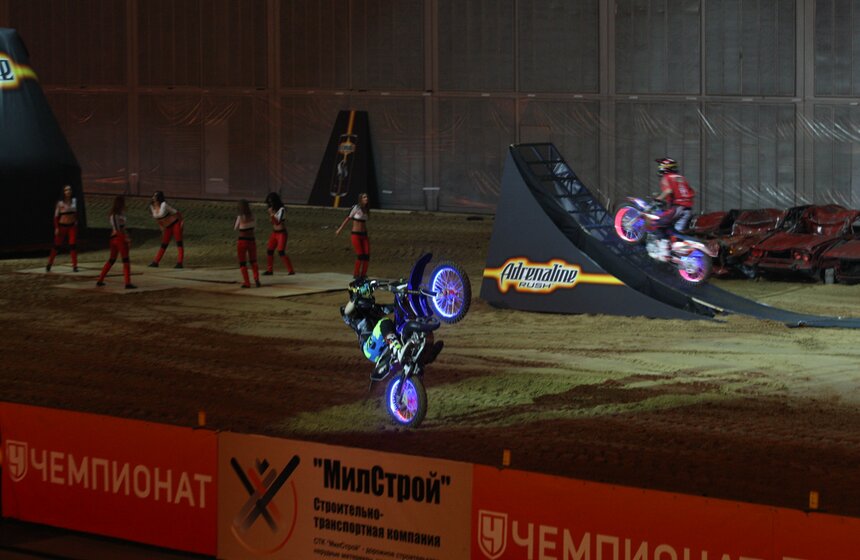 В спорткомплексе "Олимпийский" прошло шоу Monster Mania 20 фото