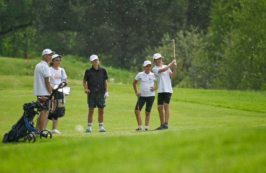 Соревнования по гольфу среди школьников завершились в Москве 16 фото