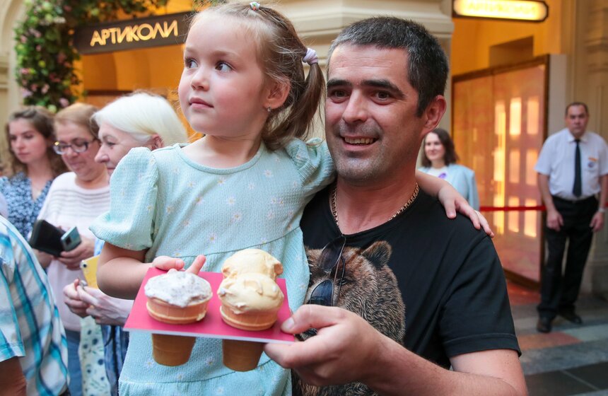День мороженого провели в ГУМе 14 фото