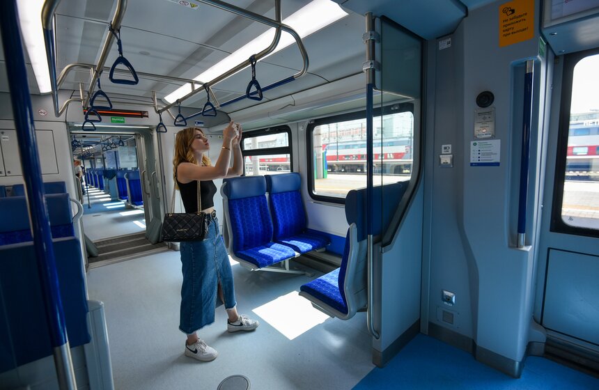 Выставка электропоездов "Иволга" прошла на Киевском вокзале 12 июня 16 фото