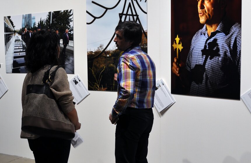 В Москве открылась выставка фоторабот Резы Деггати 13 фото