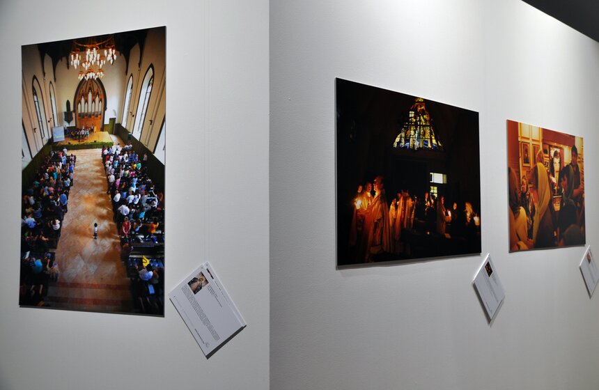 В Москве открылась выставка фоторабот Резы Деггати 2 фото