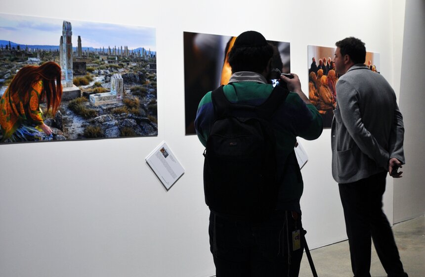 В Москве открылась выставка фоторабот Резы Деггати 7 фото