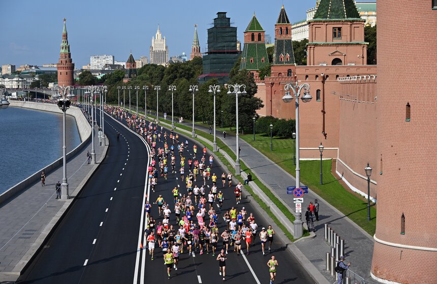 Полумарафон "Лужники" прошел на столичных набережных 5 фото