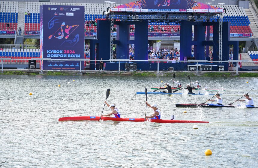 Международные соревнования "Кубок Доброй Воли" прошли на Гребном канале Москвы 13 фото