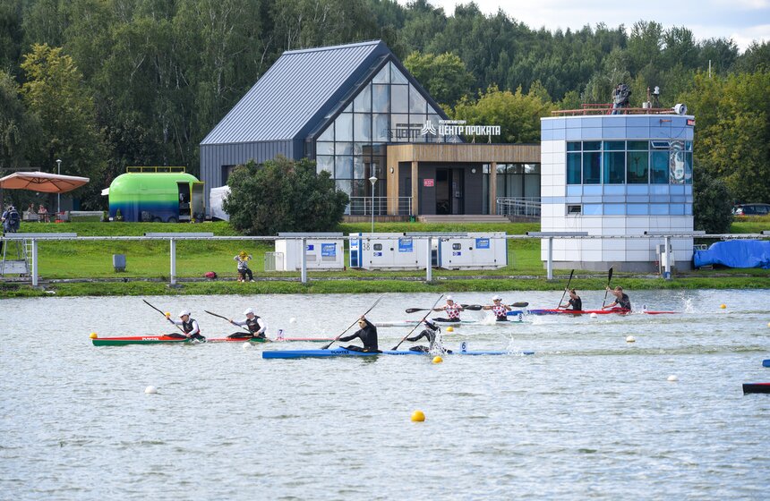 Международные соревнования "Кубок Доброй Воли" прошли на Гребном канале Москвы 12 фото