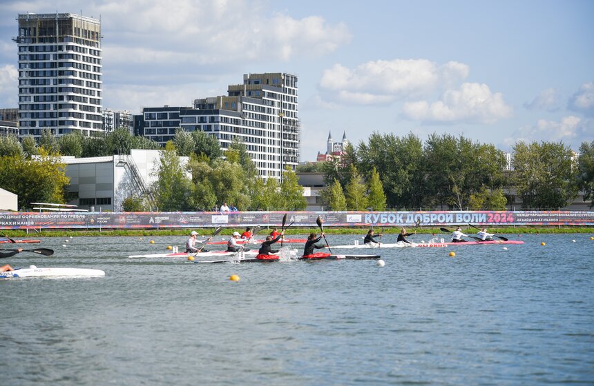 Международные соревнования "Кубок Доброй Воли" прошли на Гребном канале Москвы 31 фото