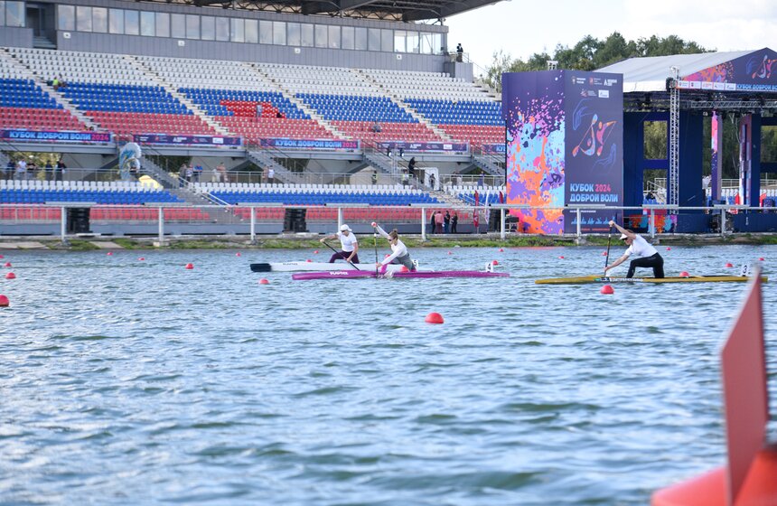 Международные соревнования "Кубок Доброй Воли" прошли на Гребном канале Москвы 22 фото