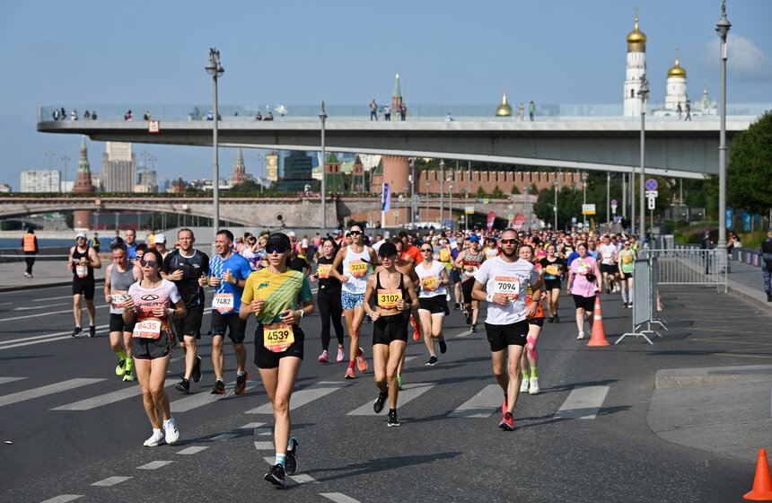 Полумарафон "Лужники" прошел на столичных набережных 17 фото