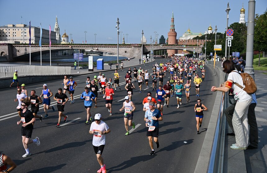 Полумарафон "Лужники" прошел на столичных набережных 15 фото
