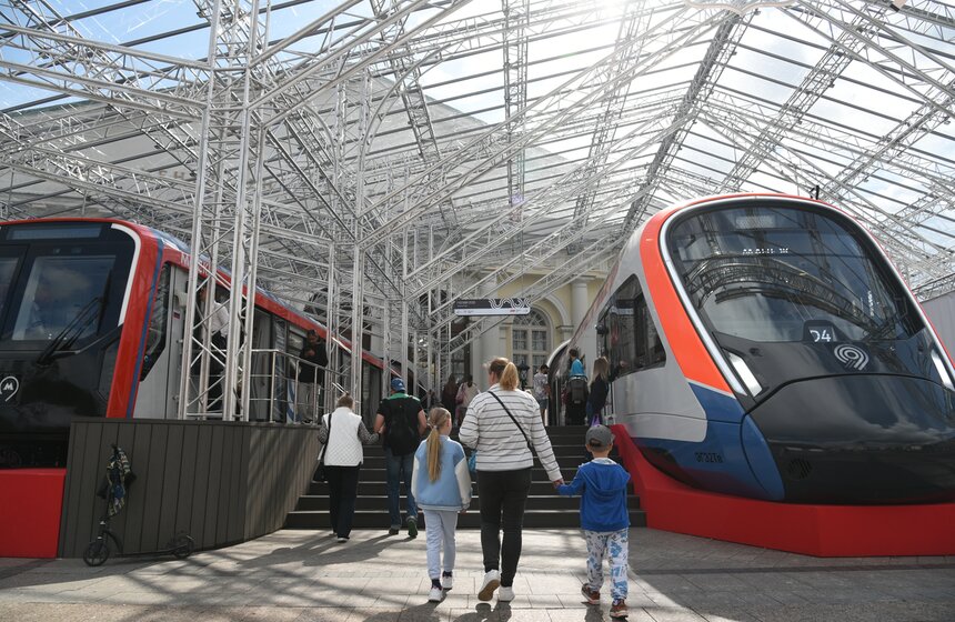 Выставка "Московский транспорт 2030" открыта в "Манеже" до 8 сентября 2 фото