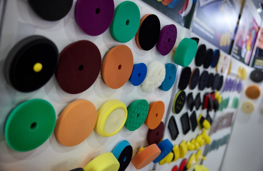 Международная выставка "Интеравто" представила новинки автомобильной индустрии 16 фото