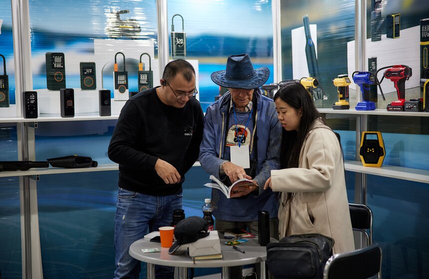 Международная выставка "Интеравто" представила новинки автомобильной индустрии 18 фото