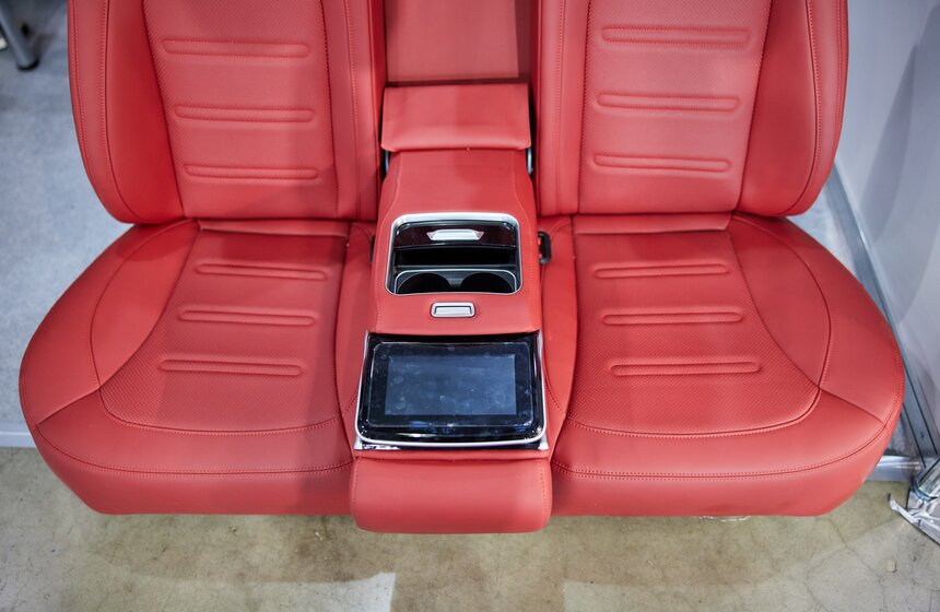 Международная выставка "Интеравто" представила новинки автомобильной индустрии 23 фото