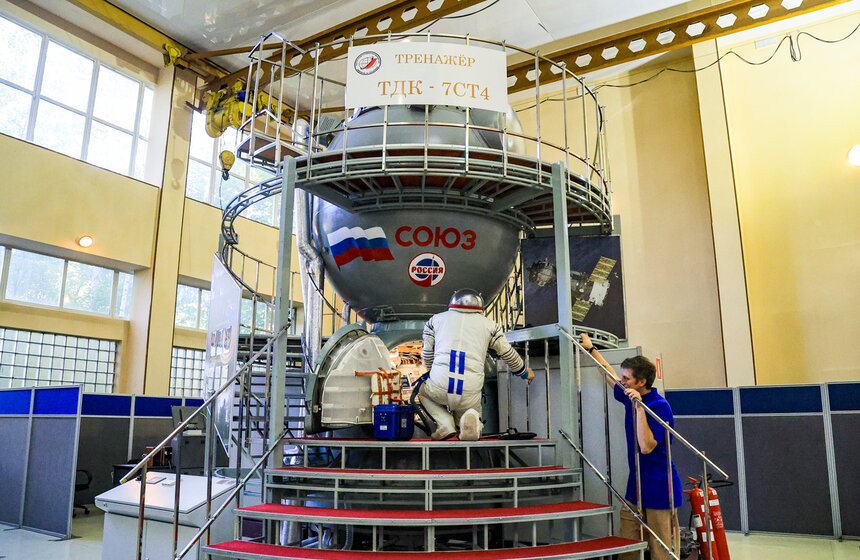 Экипажи МКС-72 приступили к экзаменационным комплексным тренировкам 12 фото