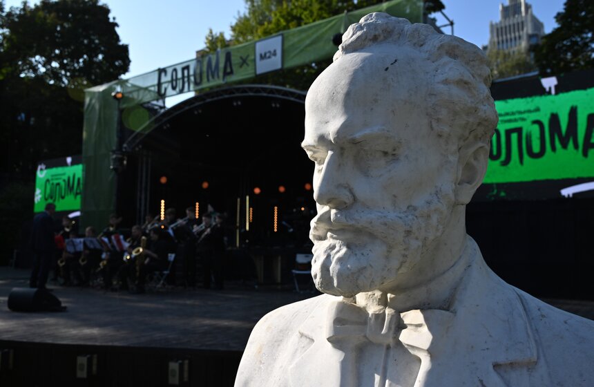 Музыкальный фестиваль "Солома" прошел в Москве 30 фото