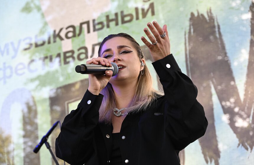 Музыкальный фестиваль "Солома" прошел в Москве 32 фото
