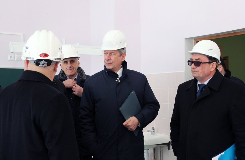 Сергей Собянин осмотрел строящийся в СВАО блок начальных классов 9 фото