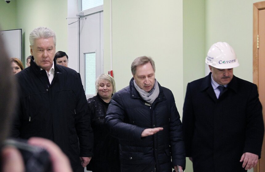 Сергей Собянин осмотрел строящийся в СВАО блок начальных классов 11 фото