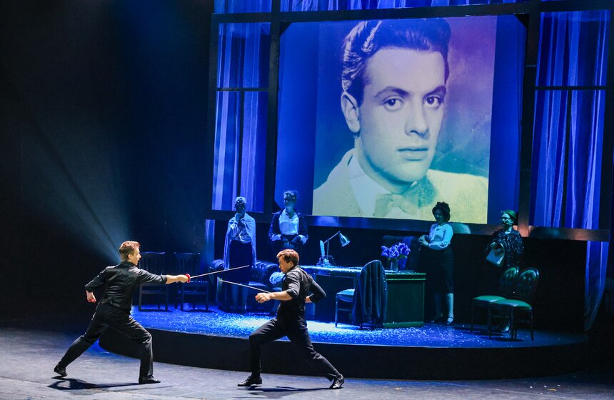 Посвященный 90-летию Александра Ширвиндта спектакль прошел в Театре сатиры 9 фото