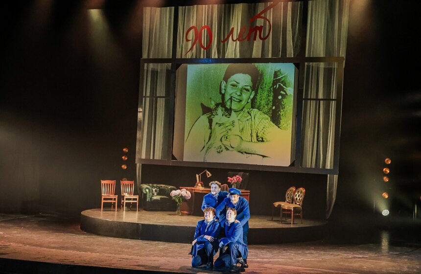 Посвященный 90-летию Александра Ширвиндта спектакль прошел в Театре сатиры 5 фото