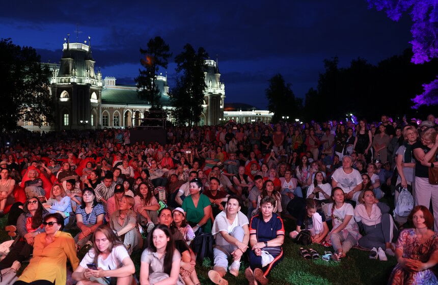 Первый концерт в рамках фестиваля "Усадьбы Москвы" прошел в Царицыне 20 фото