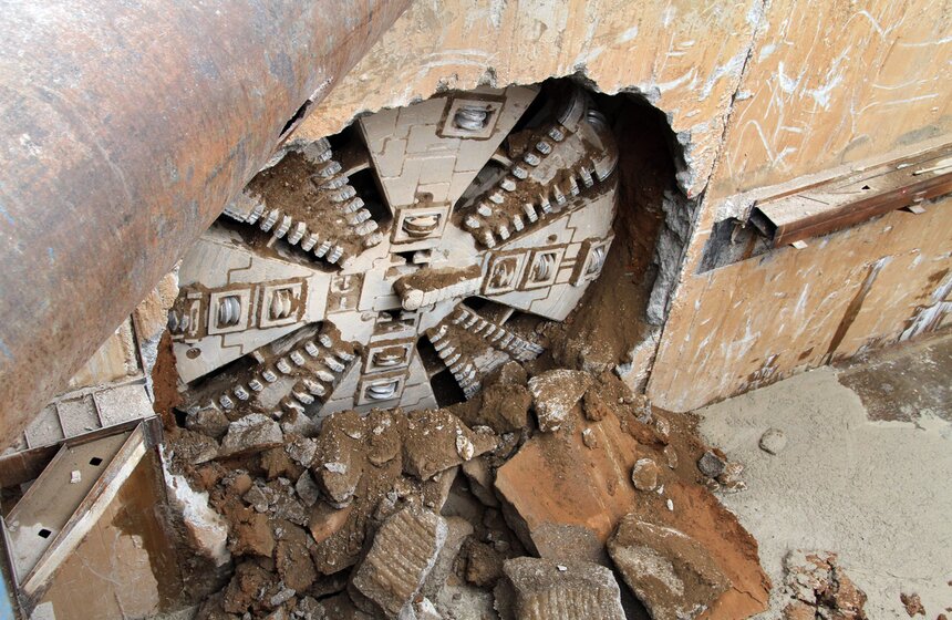 Собянин осмотрел ход строительства станции метро "Румянцево" 5 фото