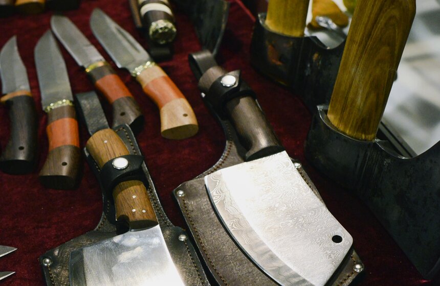 В КВЦ "Сокольники" проходит выставка холодного оружия 3 фото