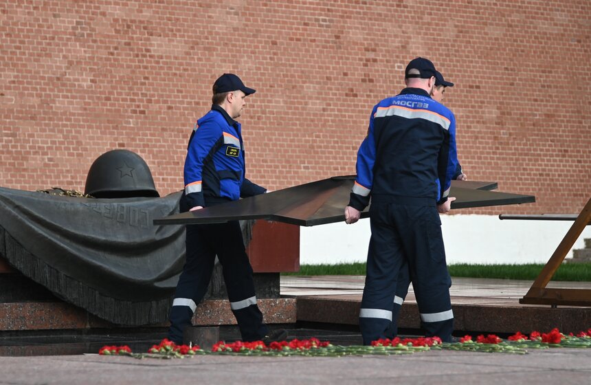 Профилактику Вечного огня провели в преддверии Дня памяти и скорби в Москве 12 фото