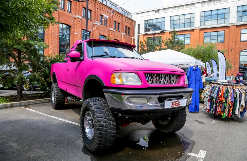 Юбилейная "Кастом Конвенция" прошла в Москве 4 фото