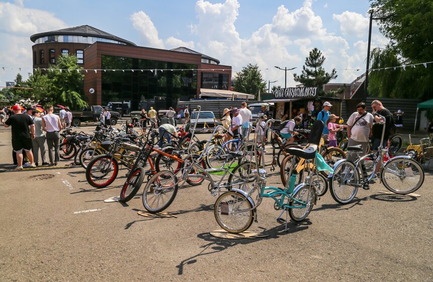 Юбилейная "Кастом Конвенция" прошла в Москве 10 фото