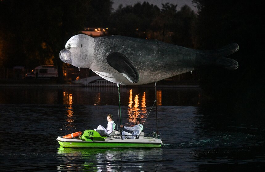 Около 40 тыс школьников пришли на общегородской выпускной в Парк Горького 37 фото