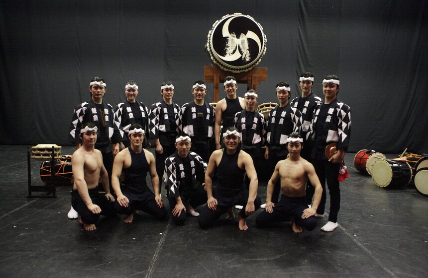 В "Крокус Сити Холле" выступили японские барабанщики Kodo 18 фото