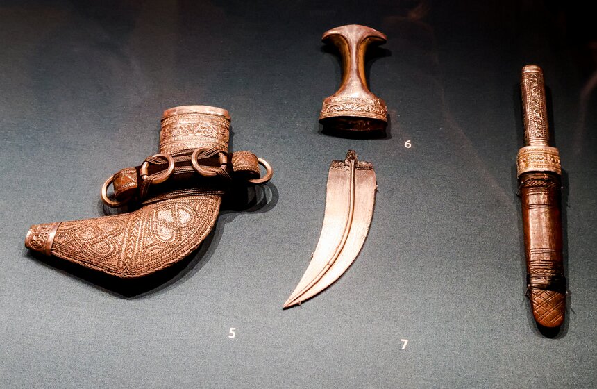 Выставка "Серебряные сокровища Омана" открылась в Музеях Московского Кремля 19 фото