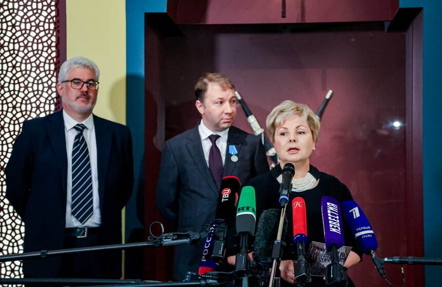 Выставка "Серебряные сокровища Омана" открылась в Музеях Московского Кремля 20 фото