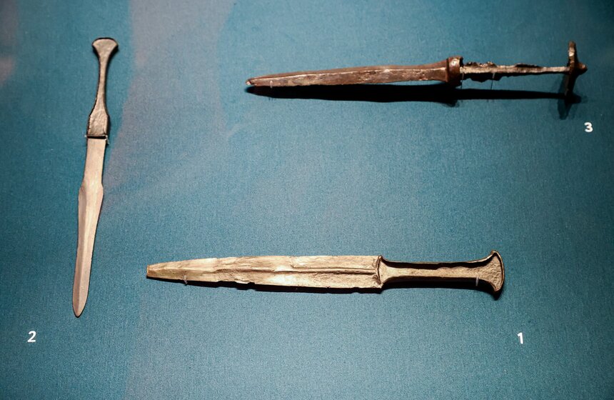 Выставка "Серебряные сокровища Омана" открылась в Музеях Московского Кремля 17 фото