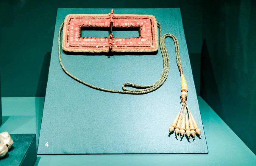 Выставка "Серебряные сокровища Омана" открылась в Музеях Московского Кремля 12 фото