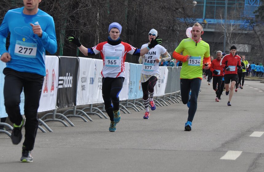 В "Лужниках" стартовал первый забег на 5 км 10 фото