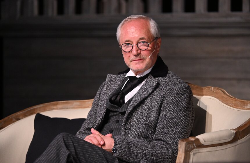 Благотворительный показ спектакля "Волки и Овцы" провели для участников СВО 2 фото