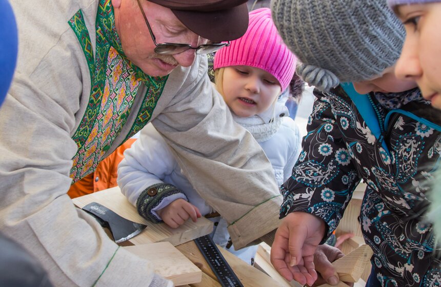 Москвичи сделали в "Сокольниках" скворечники для птиц 11 фото