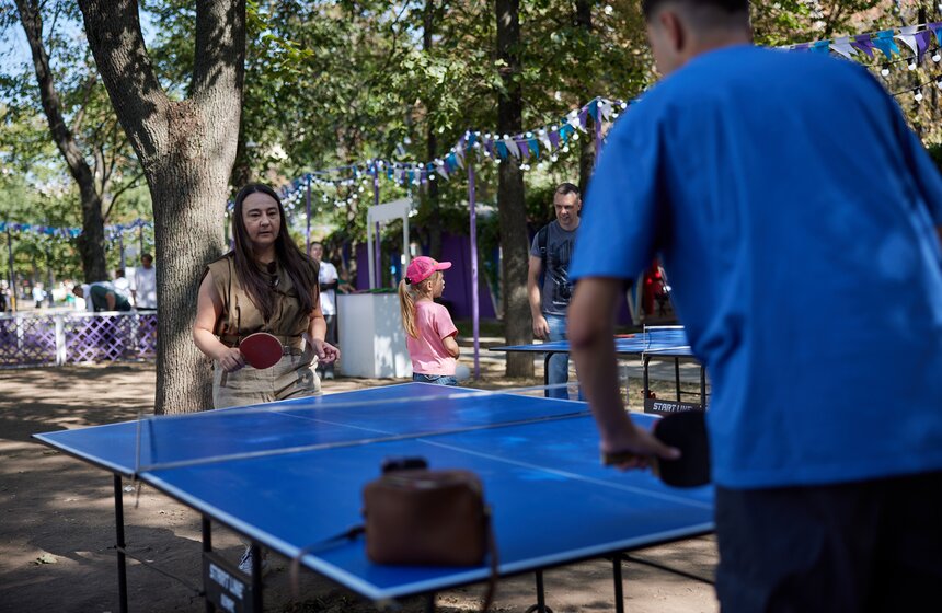 Пункты приема гумпомощи подготовили на Дне города в рамках фестиваля "Москва 2030" 3 фото