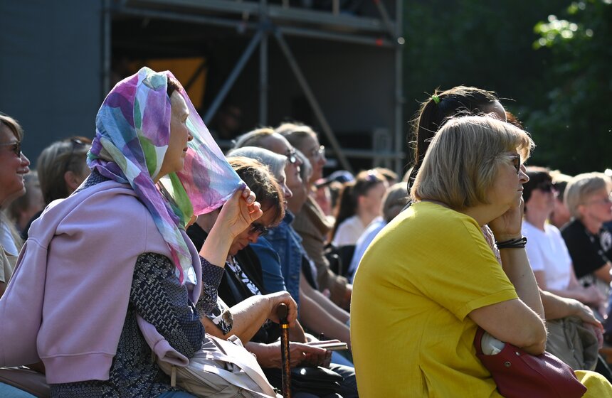 Фестиваль "Театральный марш" прошел в столичном саду "Эрмитаж" 8 фото