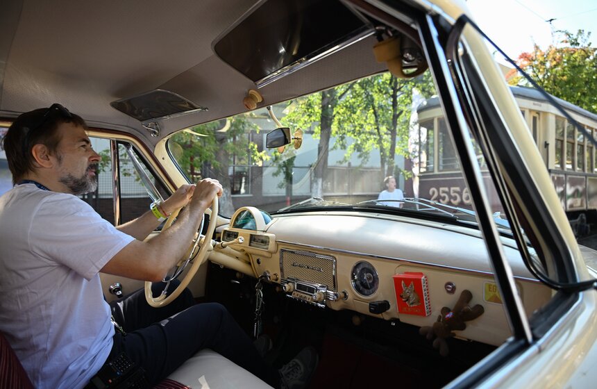 Более 150 тыс человек посетили парад трамваев в столице 7 фото