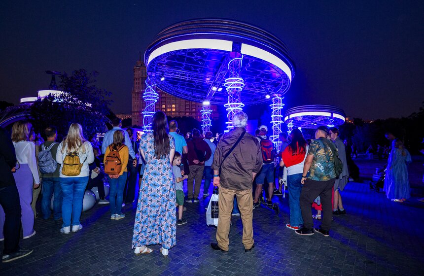 Концерт  "День города с телеканалом Москва 24" провели в "Музеоне" 10 фото