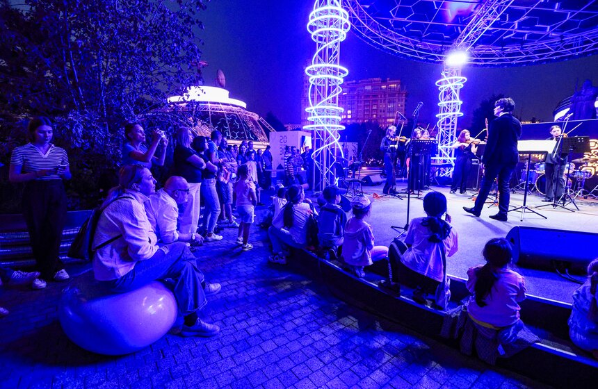 Концерт  "День города с телеканалом Москва 24" провели в "Музеоне" 12 фото